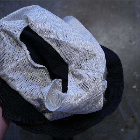 Vintage 90s Nike Black Shorts - Picture 6 of 6